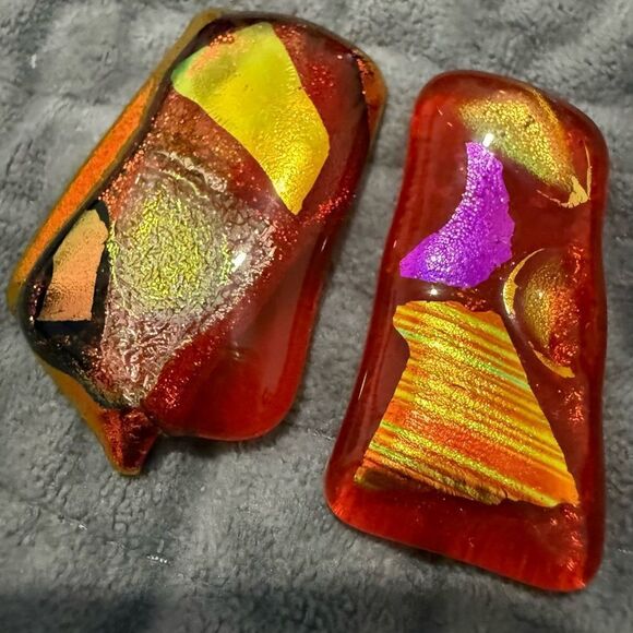 Set of 9 Red Fused Dichroic Glass Cabochons – Iridescent Art Pieces for Jewelry - Picture 10 of 16
